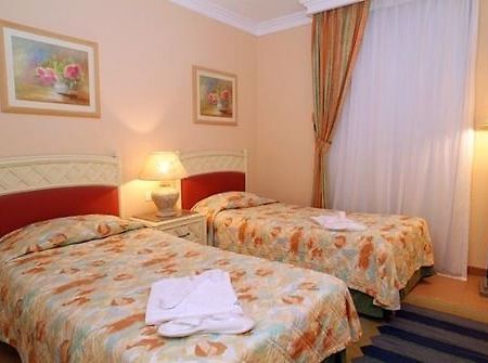 Hurghada Suites & Apartments Serviced By Marriott Eksteriør billede A room at the hotel