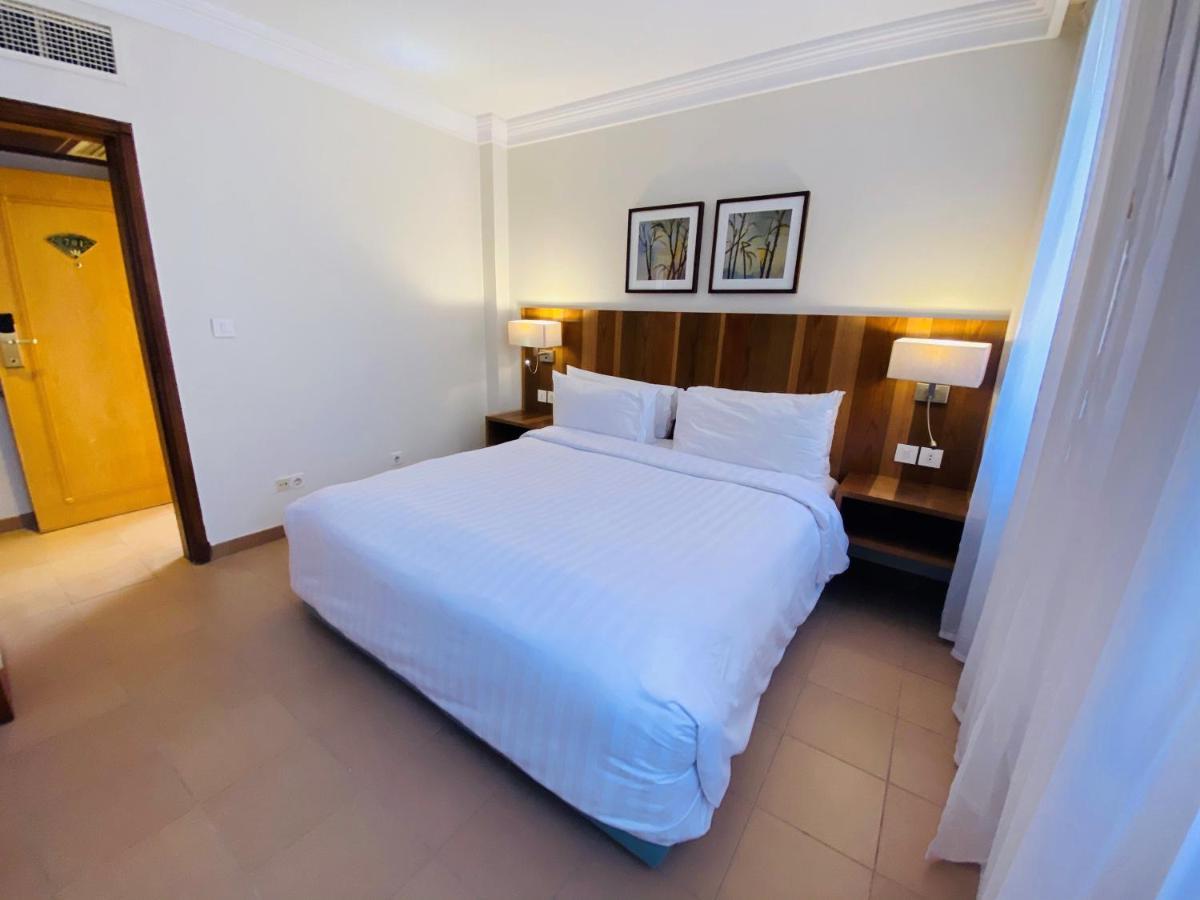 Hurghada Suites & Apartments Serviced By Marriott Eksteriør billede A bedroom at the hotel