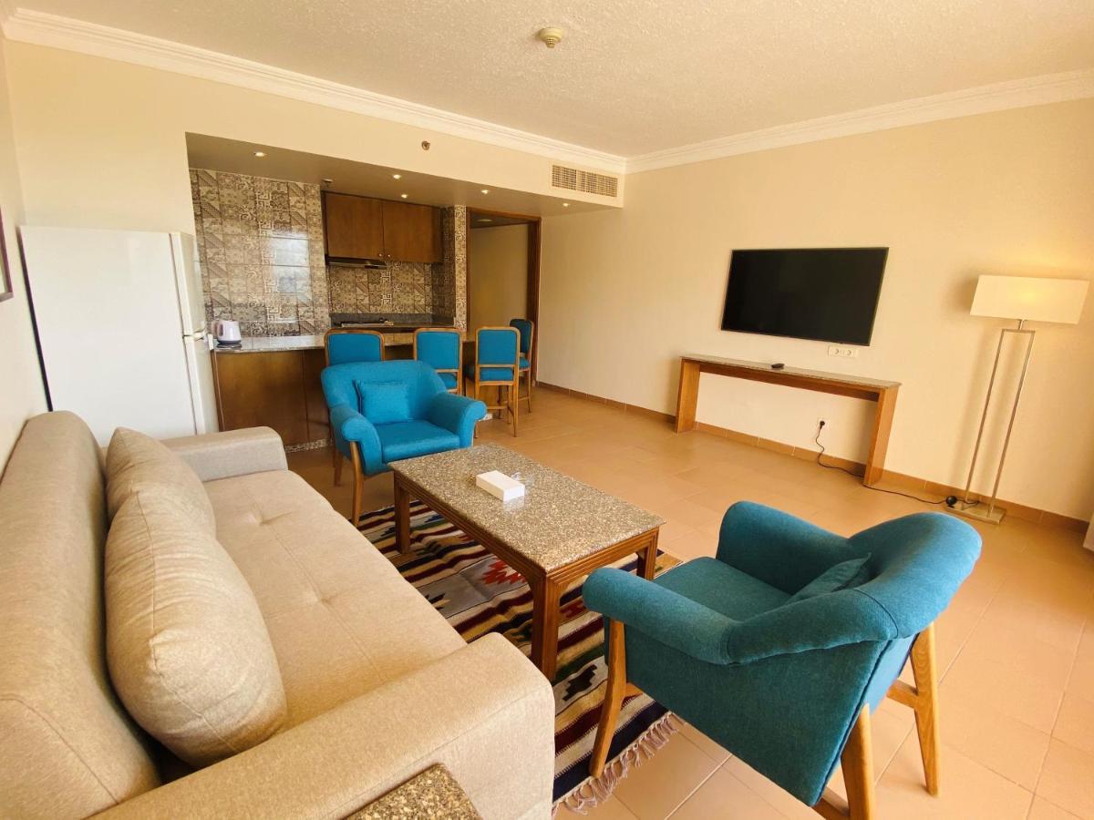 Hurghada Suites & Apartments Serviced By Marriott Eksteriør billede Living room